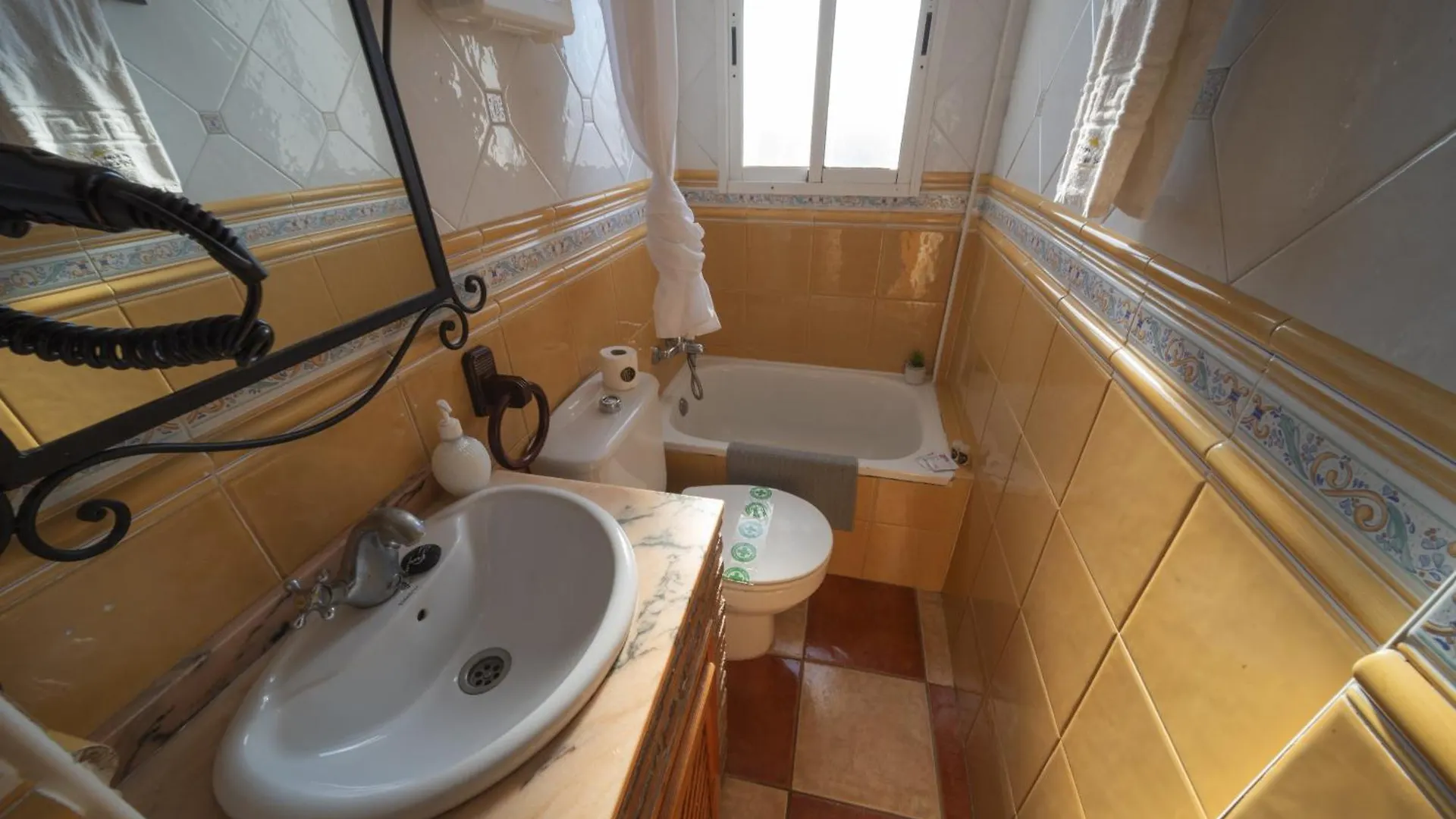 Atico Jimena Granada En El Centro De Nerja Apartamento